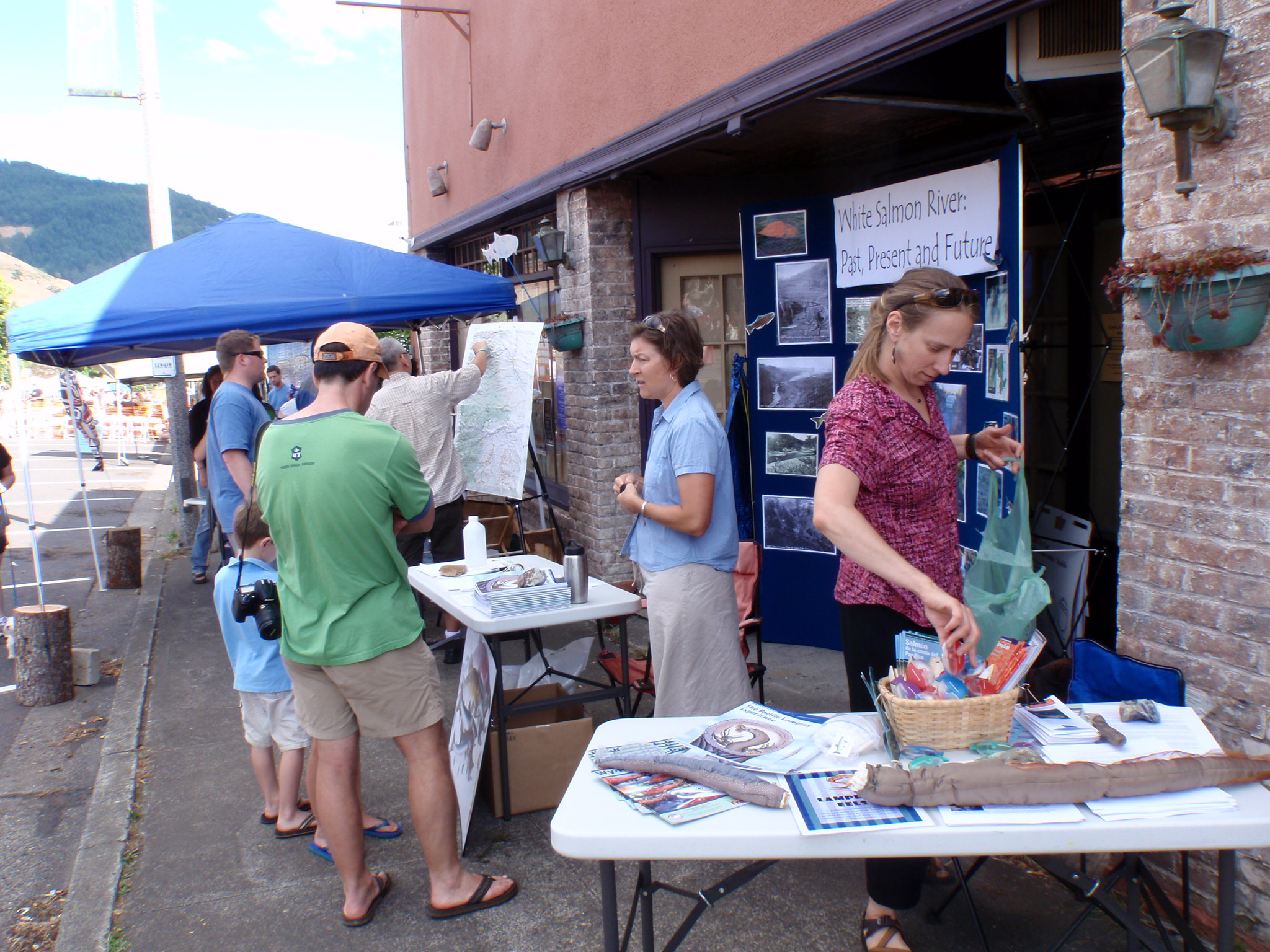 Booth about the White Salmon River at White Salmon's Art & Wine Fusion community event